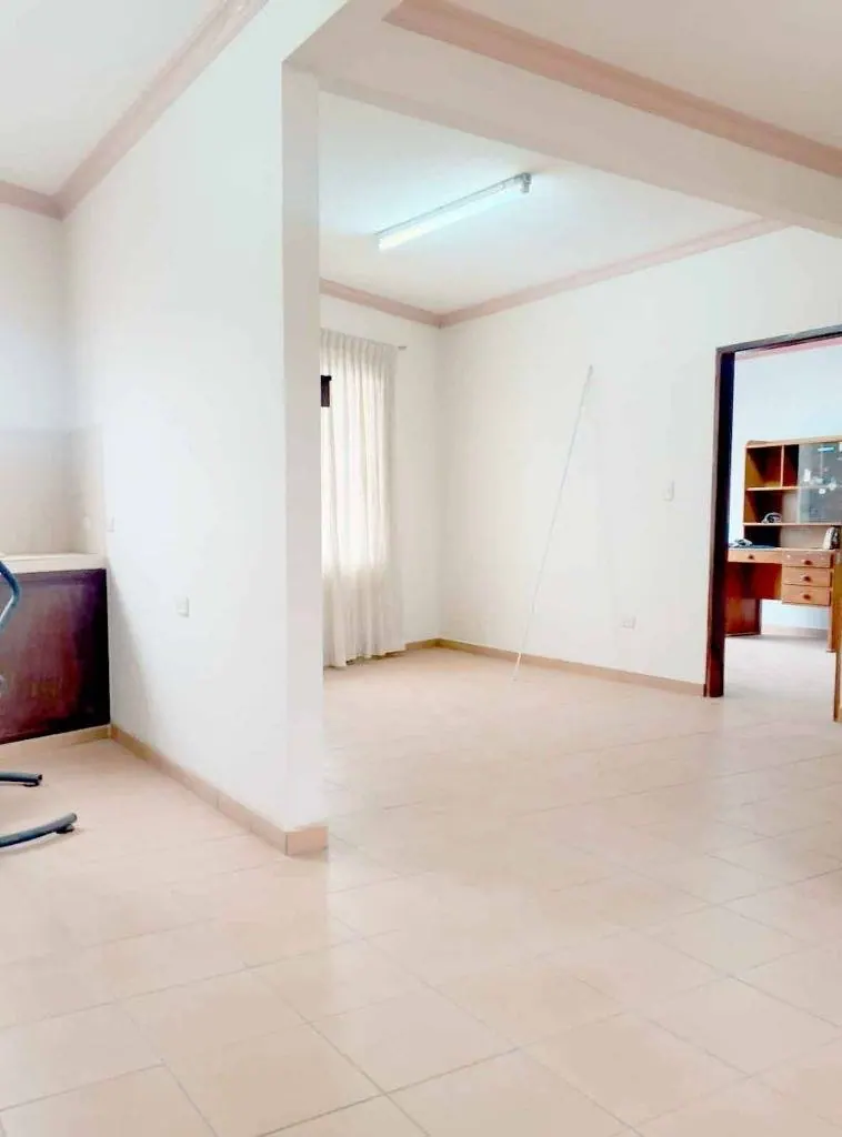 Departamento de 2 dormitorios en alquiler en la Av. Moscú, Zona Sur: foto 7 de 9