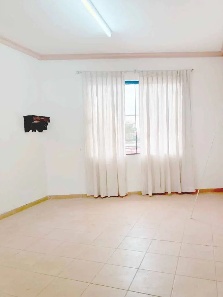 Departamento de 2 dormitorios en alquiler en la Av. Moscú, Zona Sur: foto 9 de 9