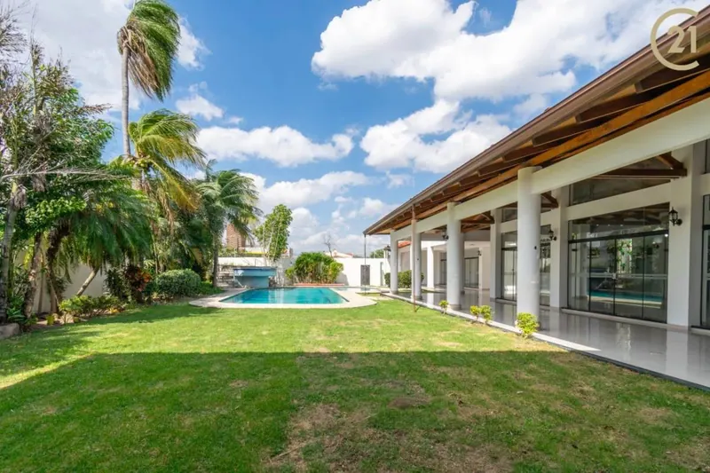Corporate house for rent on Avenida Alemana, North Zone: foto 7 de 36