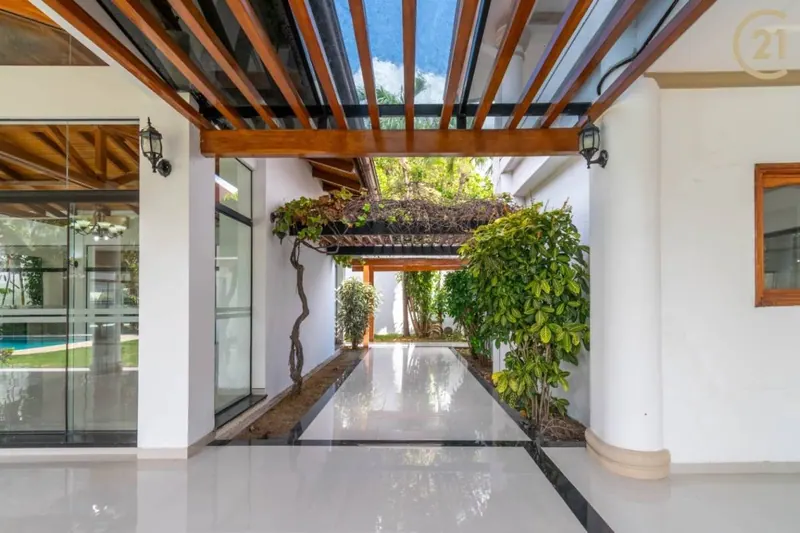 Corporate house for rent on Avenida Alemana, North Zone: foto 8 de 36