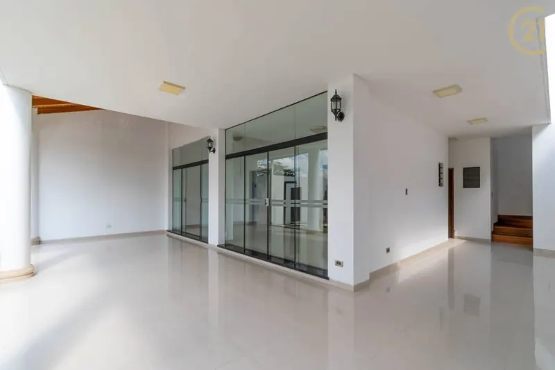 Corporate house for rent on Avenida Alemana, North Zone: foto 12 de 36