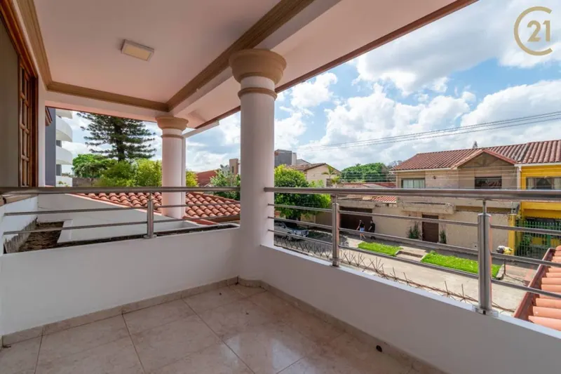 Corporate house for rent on Avenida Alemana, North Zone: foto 24 de 36