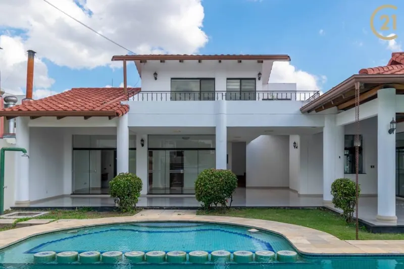 Corporate house for rent on Avenida Alemana, North Zone: foto 31 de 36