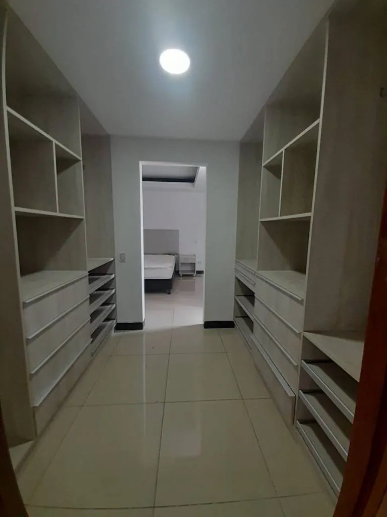 Departamento amoblado de 2 dormitorios en alquiler en Sky Line: foto 6 de 7