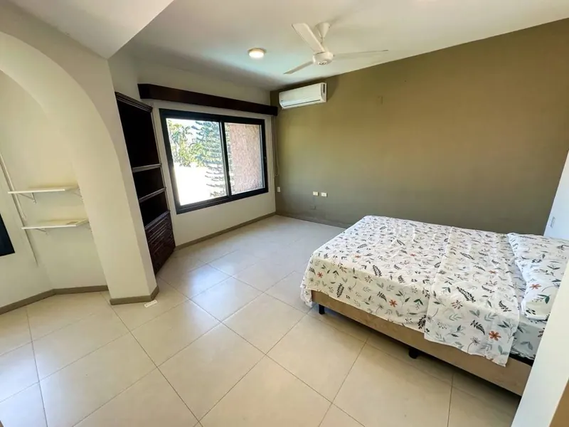 Departamento de 2 dormitorios en venta en edificio Iguazú, Equipetrol: foto 7 de 10