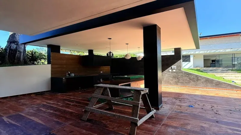 Two brand-new houses for sale in Urubó Golf, 1,172 m² lot: foto 5 de 23