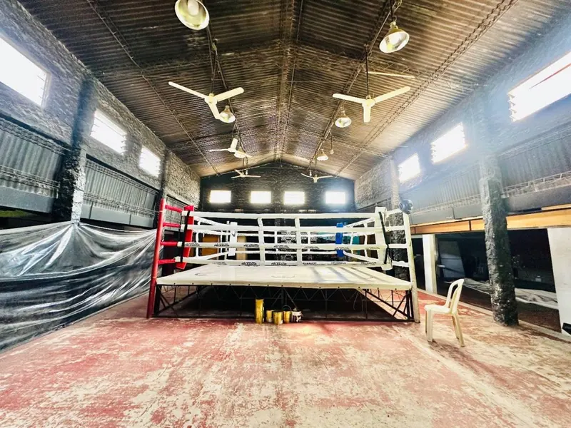 Local comercial de 1.507 m² en venta sobre la Av. Suárez Arana: foto 8 de 14