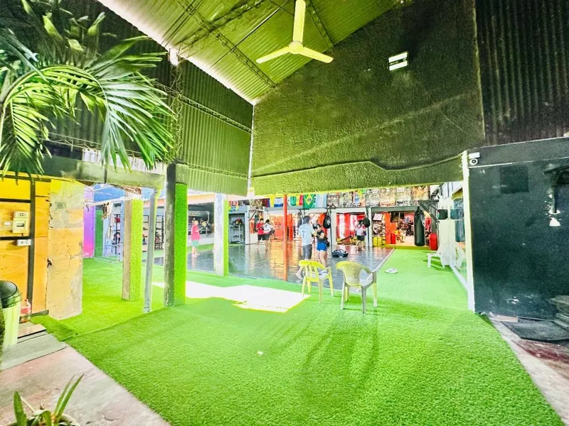 Local comercial de 1.507 m² en venta sobre la Av. Suárez Arana: foto 9 de 14
