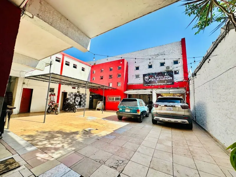 Local comercial de 1.507 m² en venta sobre la Av. Suárez Arana: foto 11 de 14