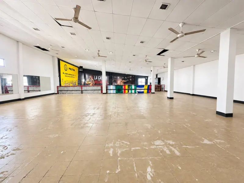 Local comercial de 1.507 m² en venta sobre la Av. Suárez Arana: foto 14 de 14