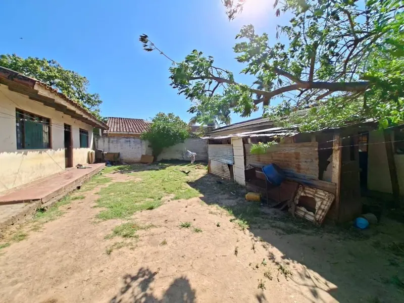 Terreno de 387,77 m² con casa en venta en la Zona Este, 3er anillo: foto 8 de 11