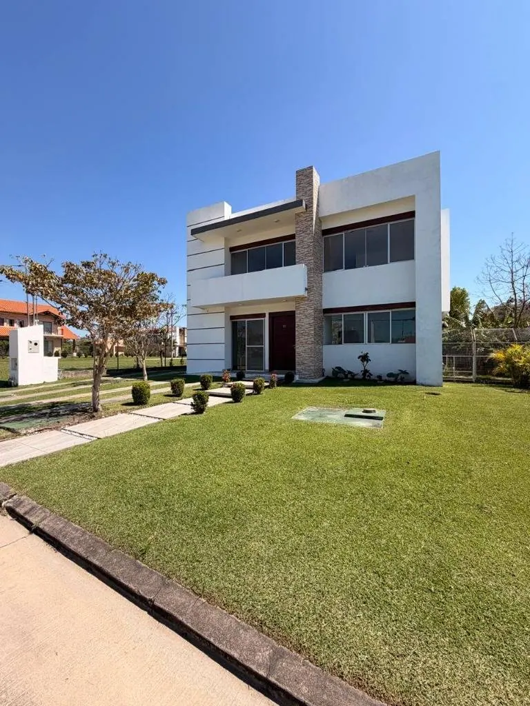 Casa en condominio en alquiler en el Urubó: foto 1 de 26