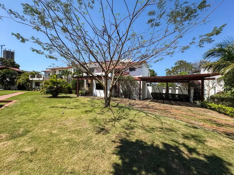 Casa amoblada en alquiler en el condominio Jardines del Urubó: foto 3 de 22