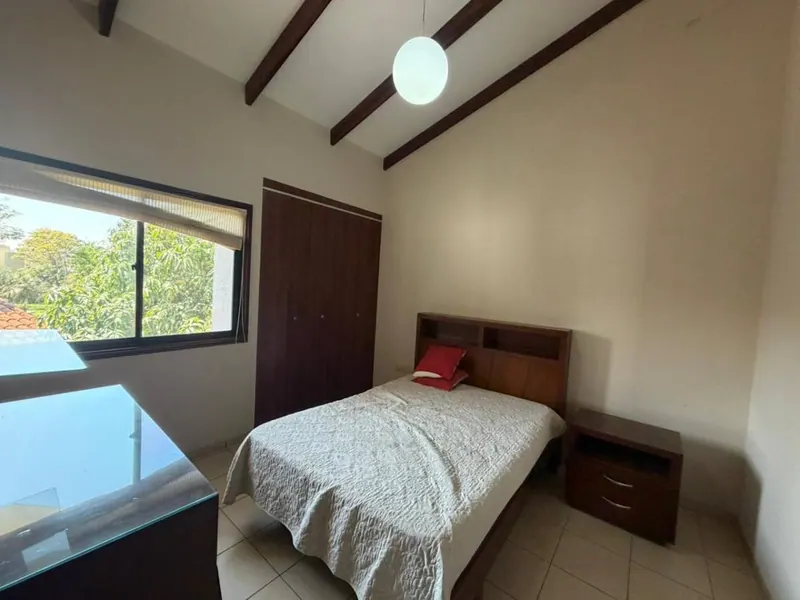 Casa amoblada en alquiler en el condominio Jardines del Urubó: foto 5 de 22