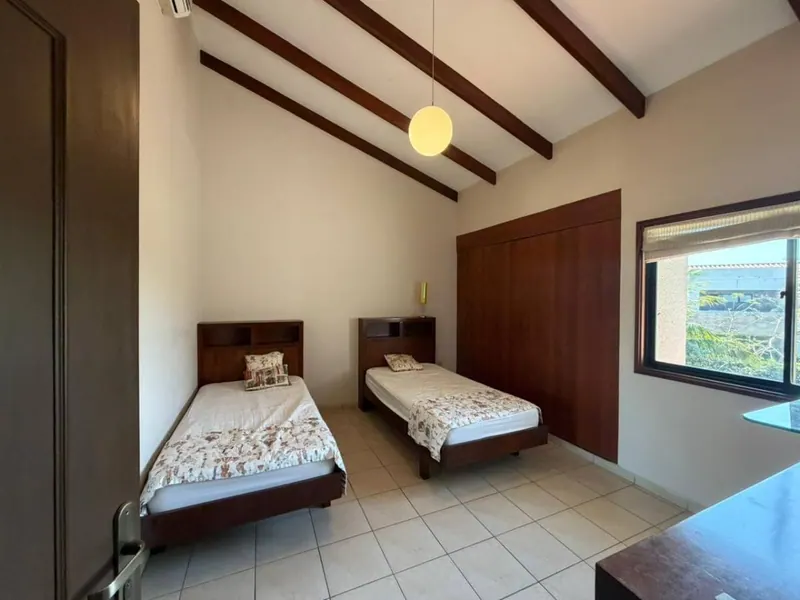 Casa amoblada en alquiler en el condominio Jardines del Urubó: foto 7 de 22