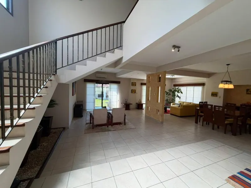 Casa amoblada en alquiler en el condominio Jardines del Urubó: foto 9 de 22