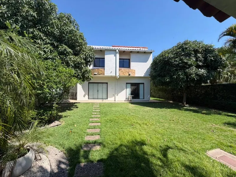 Casa amoblada en alquiler en el condominio Jardines del Urubó: foto 12 de 22