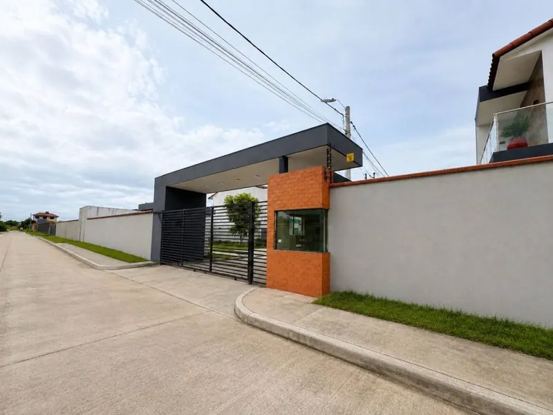 Terreno de 142,38 m² en venta en la Zona Norte, Km 9 Mainter: foto 1 de 4