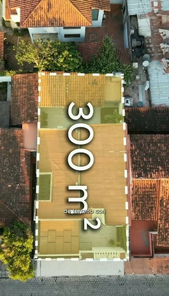 Casa de dos plantas en venta en el barrio Hamacas, Zona Norte: foto 5 de 18