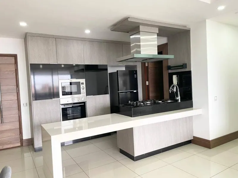 Departamento amoblado de 2 dormitorios en venta en Madero Residence: foto 2 de 15
