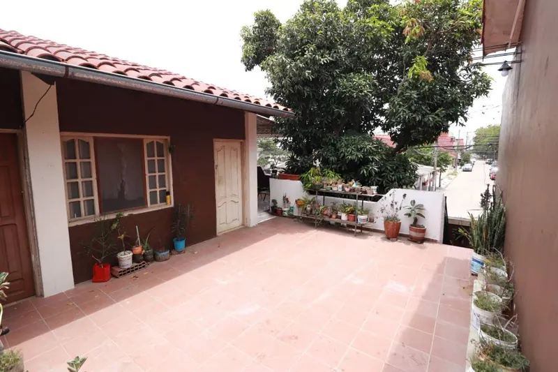 Casa con departamento independiente en venta en Santa Rosita: foto 14 de 14