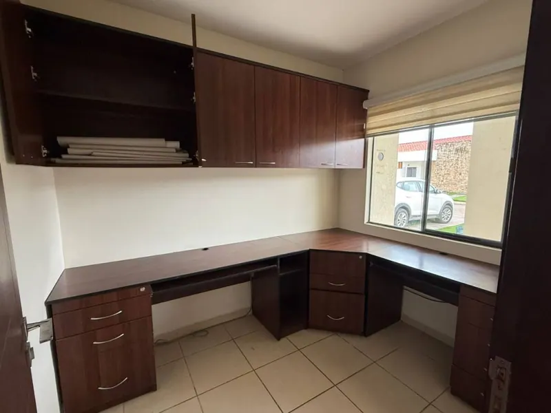 3-bedroom house for sale in the Versalles gated community, North Zone: foto 2 de 11
