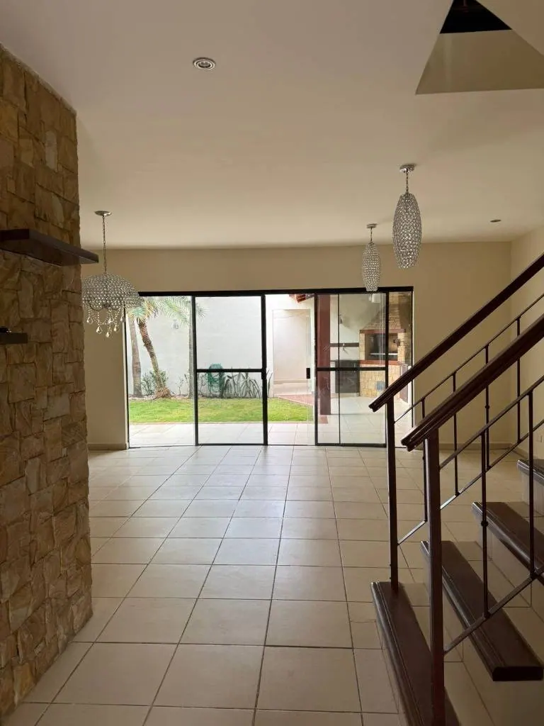3-bedroom house for sale in the Versalles gated community, North Zone: foto 5 de 11