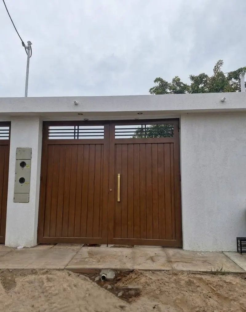 Casa a estrenar con 2 unidades independientes en venta en Warnes