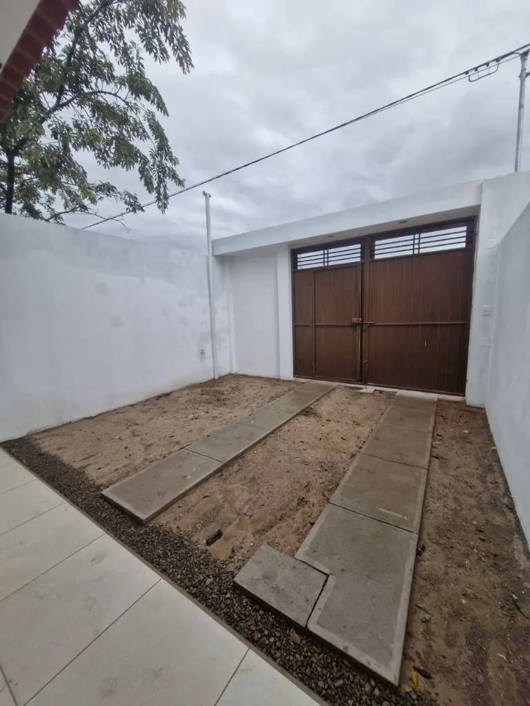 Casa a estrenar con 2 unidades independientes en venta en Warnes: foto 3 de 16