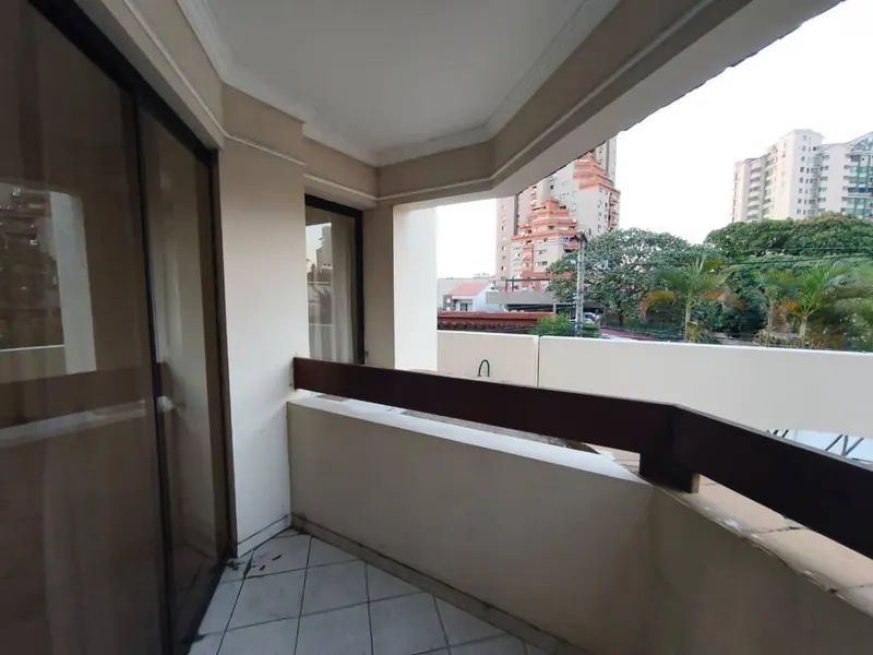 Departamento de 3 dormitorios en venta en Equipetrol, 163 m²: foto 3 de 18