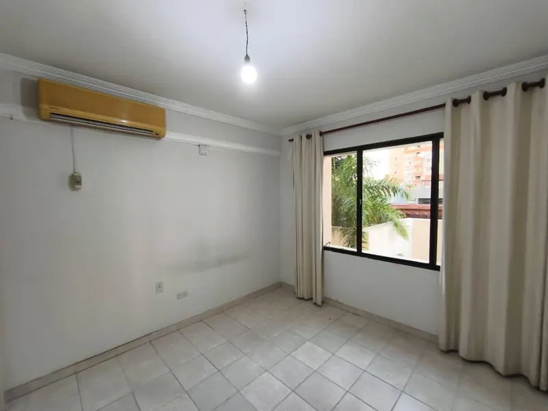 Departamento de 3 dormitorios en venta en Equipetrol, 163 m²: foto 8 de 18