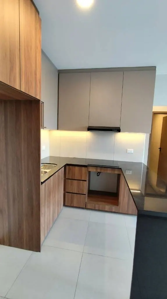 Departamento de 2 dormitorios a estrenar en alquiler en Essenzia