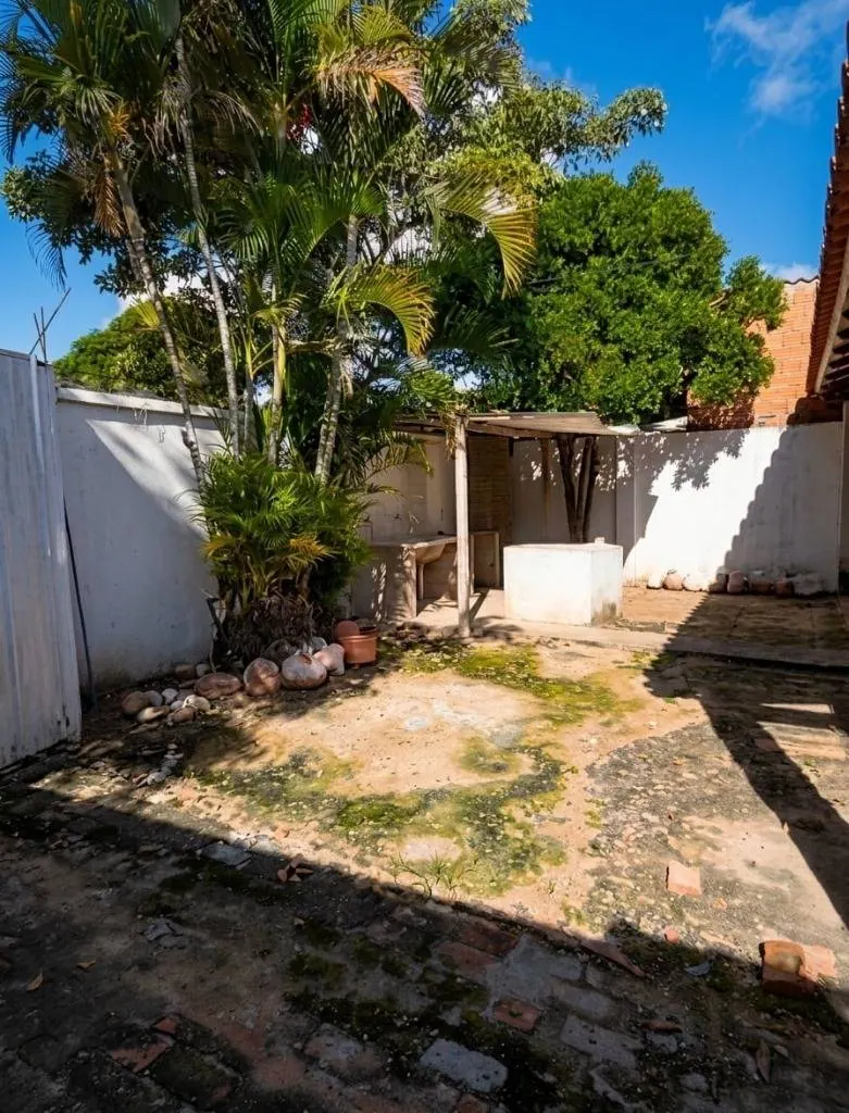 2-bedroom house for sale in the East Zone, 360 m² lot: foto 2 de 8