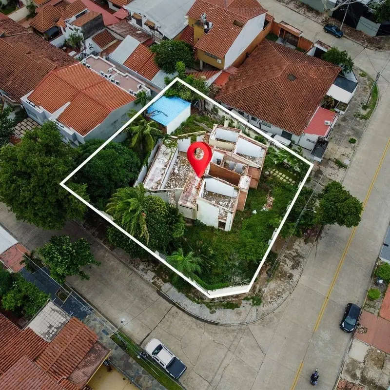 719 m² corner lot for rent on Av. Alemana: foto 2 de 2