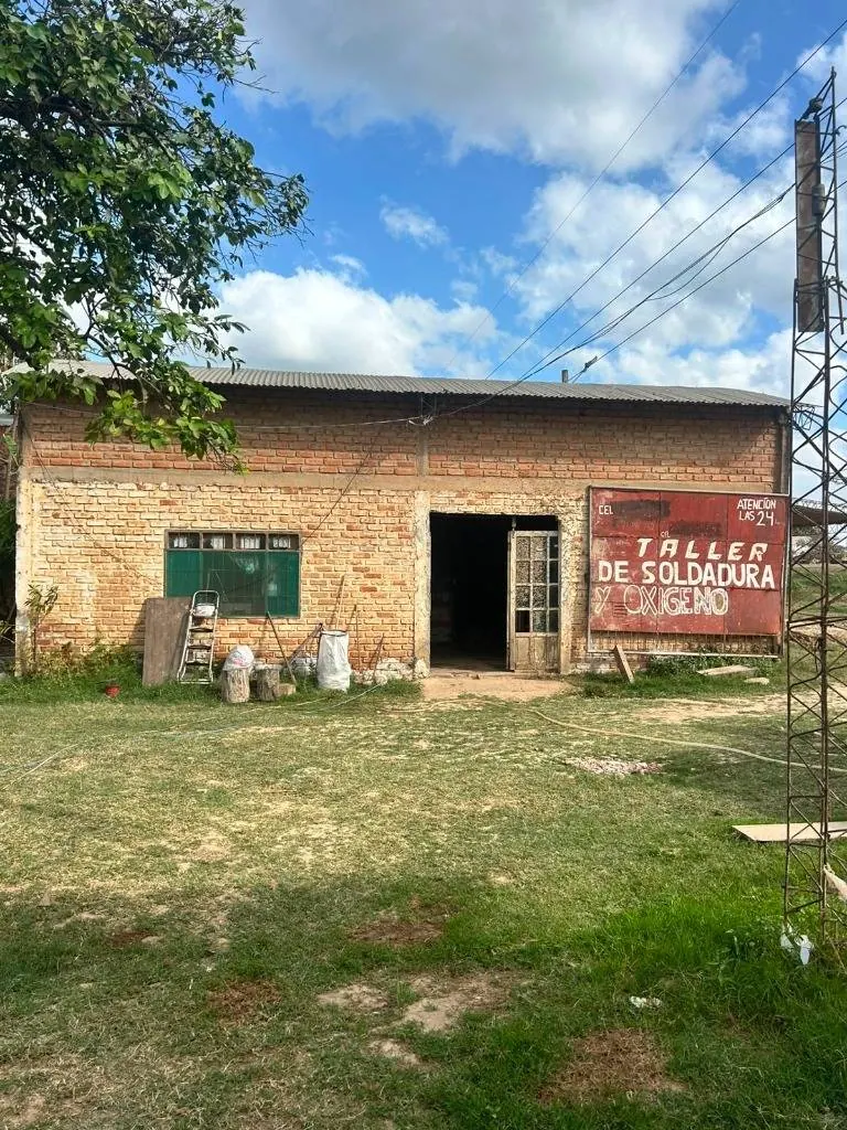 Lot with warehouse and house for sale on the highway in Pailón: foto 10 de 15