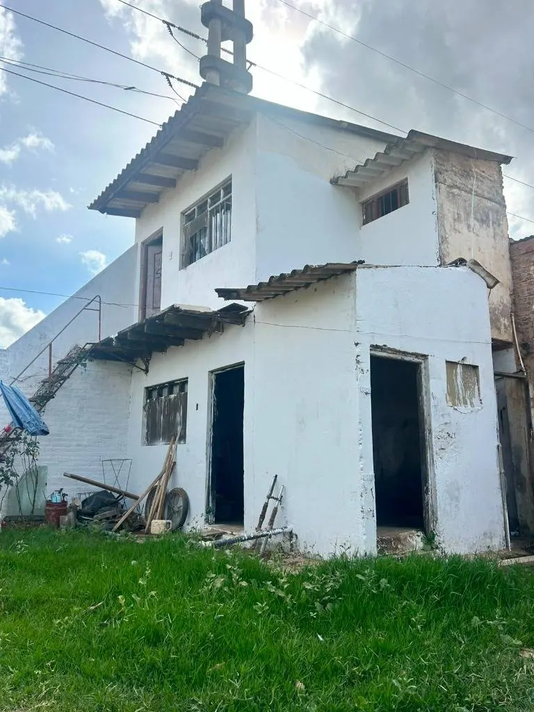 Lot with warehouse and house for sale on the highway in Pailón: foto 13 de 15