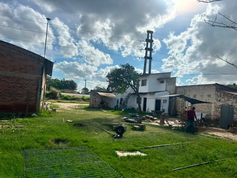 Lot with warehouse and house for sale on the highway in Pailón: foto 15 de 15