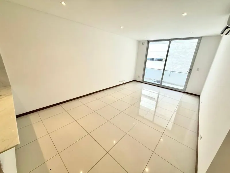 Departamento de 1 dormitorio en venta en el edificio Platinium I: foto 6 de 17