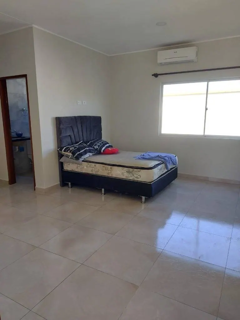 Casa de 3 dormitorios en venta en el condominio Los Ángeles, Zona Este: foto 5 de 9