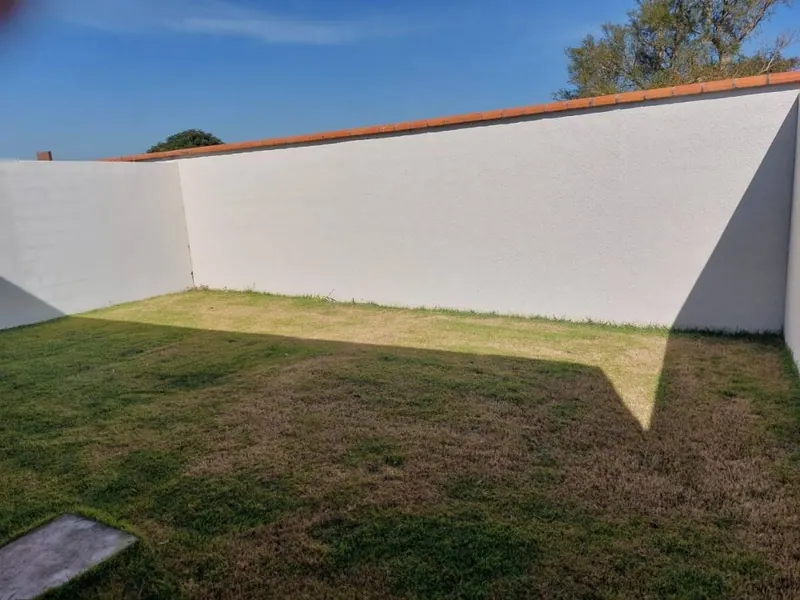 Casa de 3 dormitorios en venta en el condominio Los Ángeles, Zona Este: foto 9 de 9