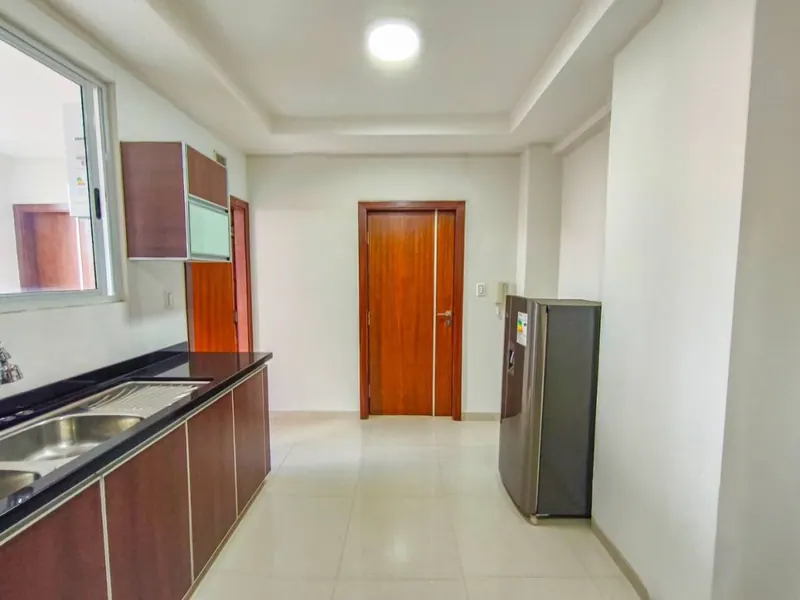 Edificio de 14 pisos en venta sobre el segundo anillo: foto 33 de 35