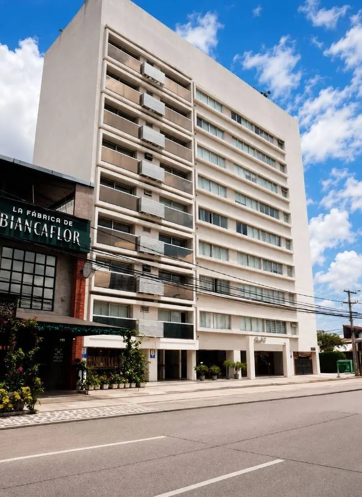 Departamento de 2 dormitorios en venta en el edificio Glaz, Zona Norte: foto 1 de 7