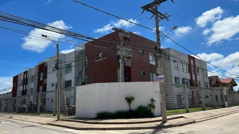 Departamento de 4 dormitorios en venta en el condominio San Sebastián
