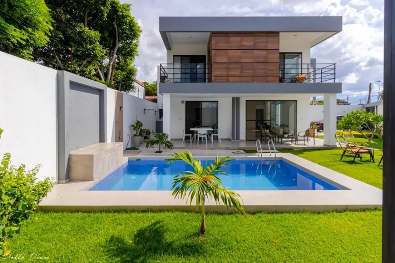 Casa en esquina en venta en la Zona Sur, Av. Santos Dumont: foto 1 de 18