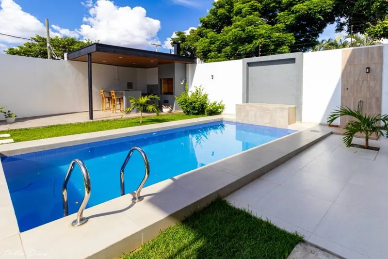 Casa en esquina en venta en la Zona Sur, Av. Santos Dumont: foto 3 de 18