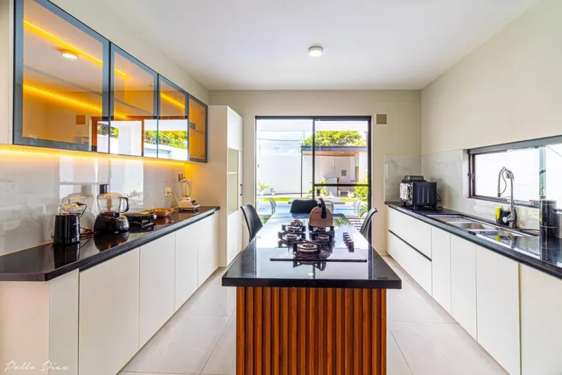 Casa en esquina en venta en la Zona Sur, Av. Santos Dumont: foto 10 de 18