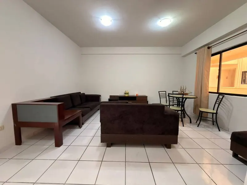 2-bedroom apartment for sale in the Dos Hermanas gated community: foto 3 de 11