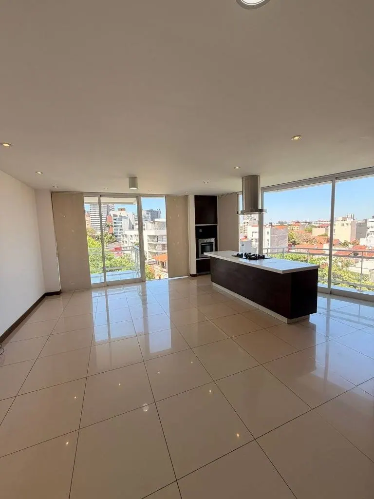 Departamento de 2 dormitorios en alquiler en el condominio Chronos: foto 2 de 10