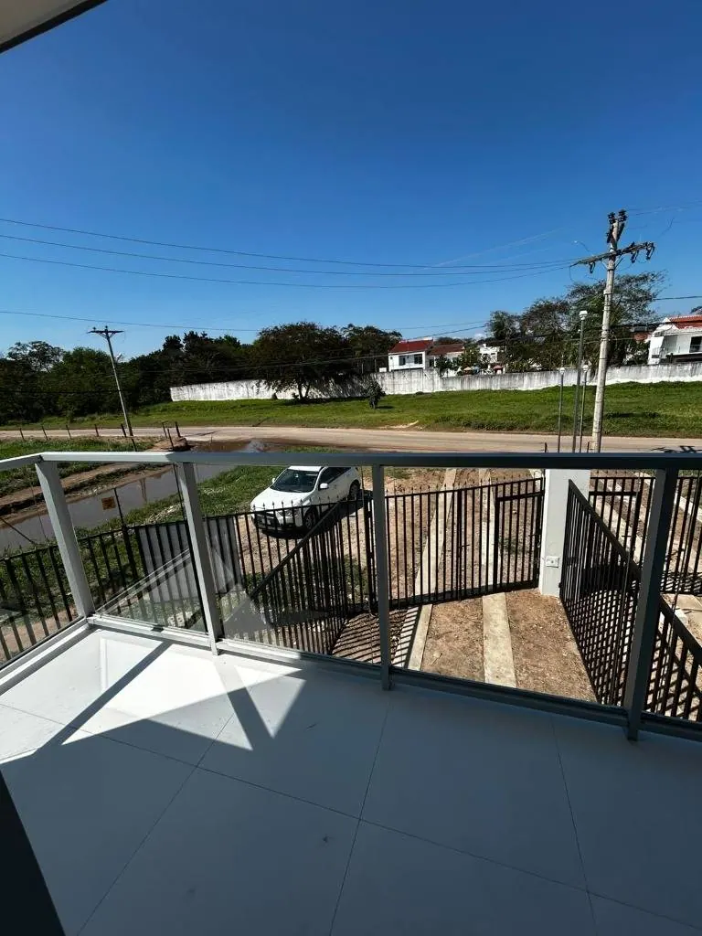 Brand-new duplex house for rent in the El Cedral gated community: foto 6 de 15