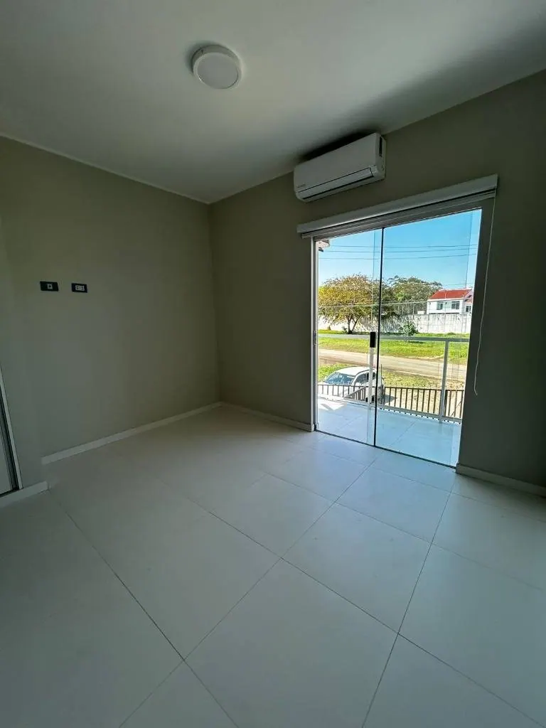 Brand-new duplex house for rent in the El Cedral gated community: foto 9 de 15